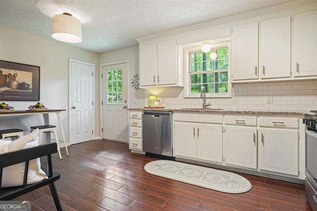219 Oak Forest Drive, Canton, GA 30115