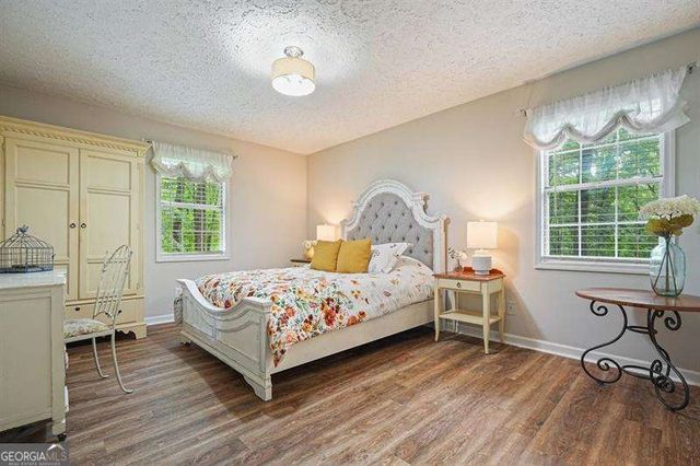 219 Oak Forest Drive, Canton, GA 30115
