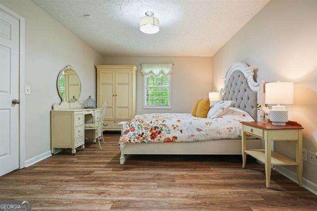 219 Oak Forest Drive, Canton, GA 30115