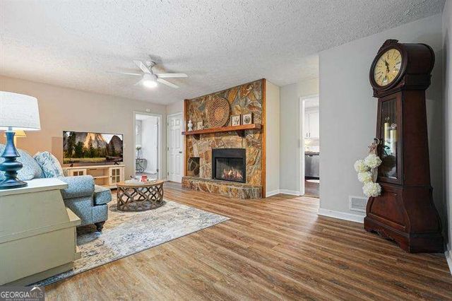 219 Oak Forest Drive, Canton, GA 30115