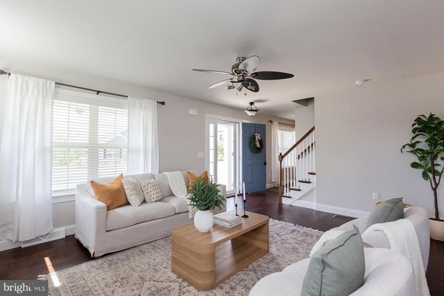 24 AMBER LN, Ephrata, PA 17522