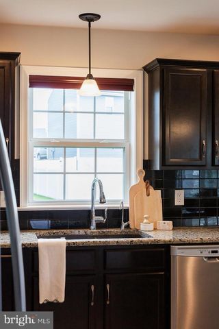 24 AMBER LN, Ephrata, PA 17522