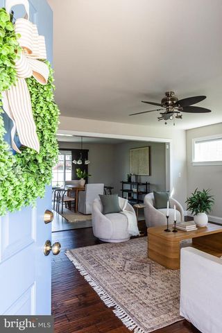 24 AMBER LN, Ephrata, PA 17522