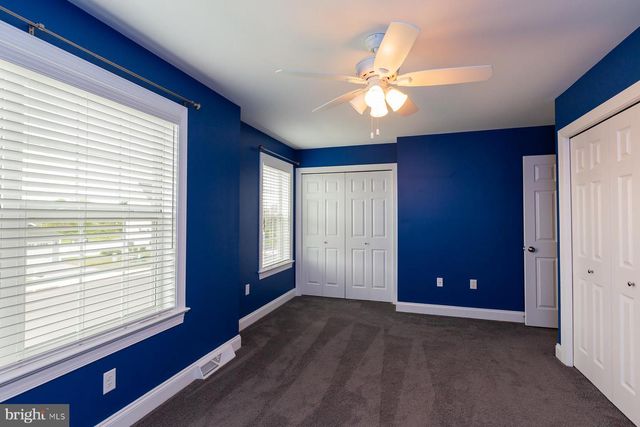 24 AMBER LN, Ephrata, PA 17522