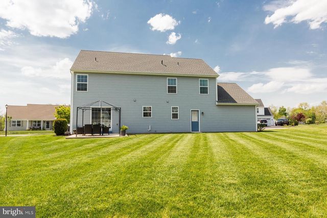 24 AMBER LN, Ephrata, PA 17522