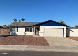 9342 W MISSION Lane, Peoria, AZ 85345