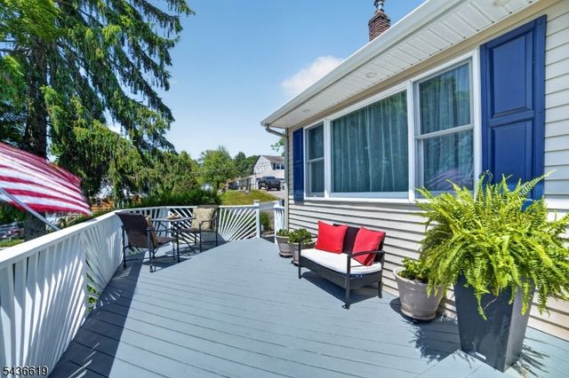 1 Lincoln Ave, Ogdensburg Boro, NJ 07439