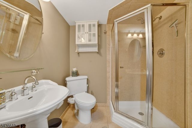 1 Lincoln Ave, Ogdensburg Boro, NJ 07439