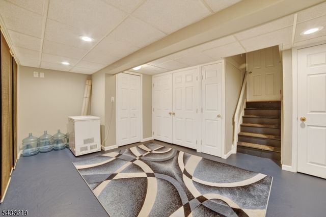 1 Lincoln Ave, Ogdensburg Boro, NJ 07439
