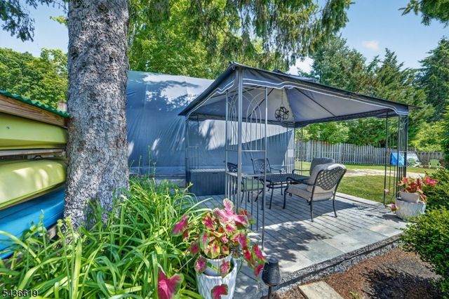 1 Lincoln Ave, Ogdensburg Boro, NJ 07439
