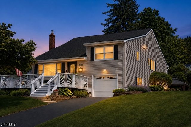 1 Lincoln Ave, Ogdensburg Boro, NJ 07439