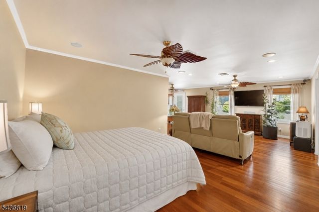 1 Lincoln Ave, Ogdensburg Boro, NJ 07439