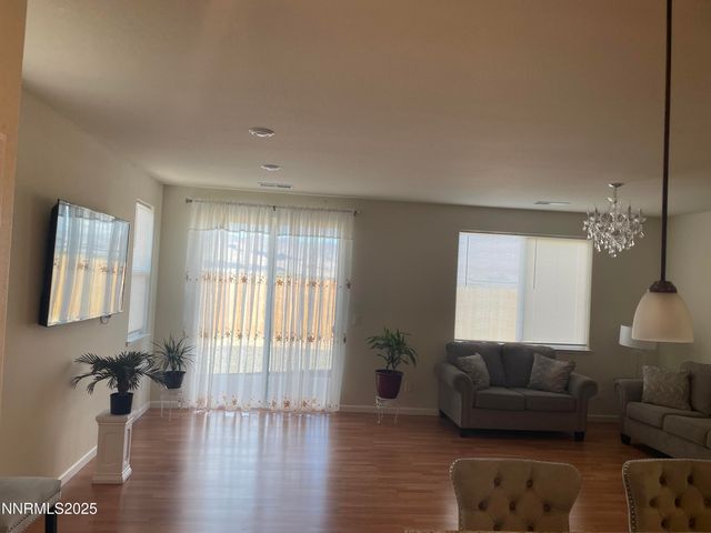 170 Reese Way, Dayton, NV 89403