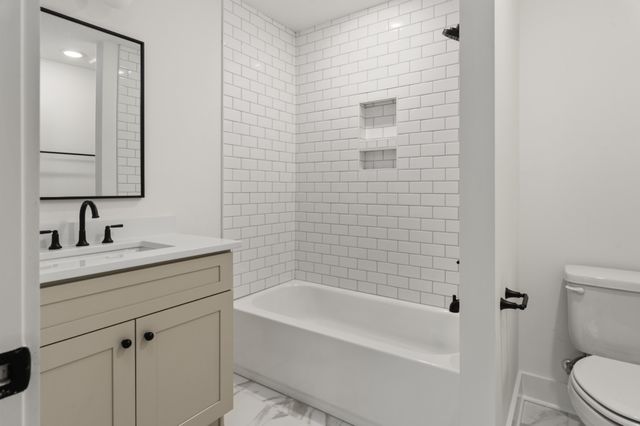 504 Edwin St Unit 40, Nashville, TN 37207