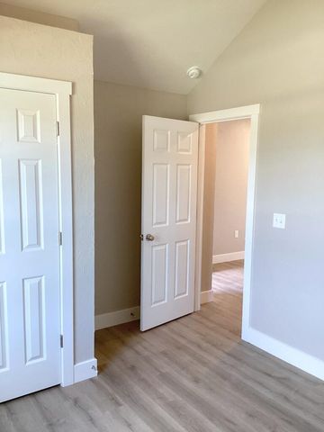 3780 W Riley Street, Bolivar, MO 65613