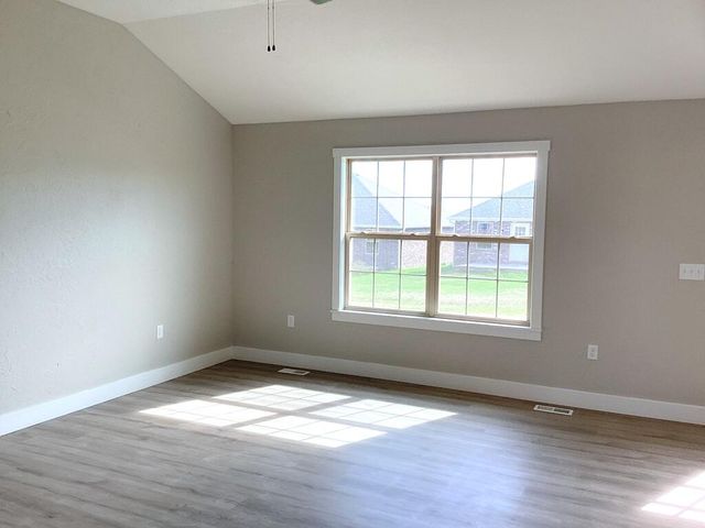 3780 W Riley Street, Bolivar, MO 65613