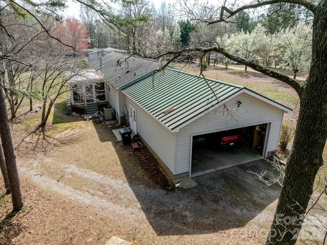 410 Geneva Drive, Rockwell, NC 28138