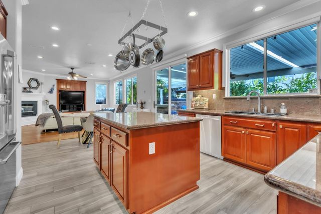 140 Lyman, Sacramento, CA 95835