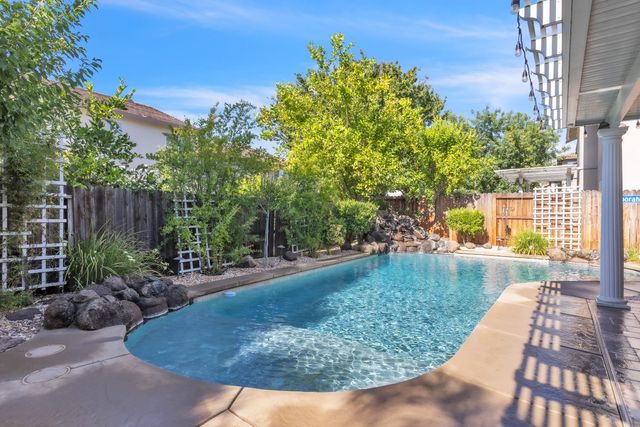 140 Lyman, Sacramento, CA 95835