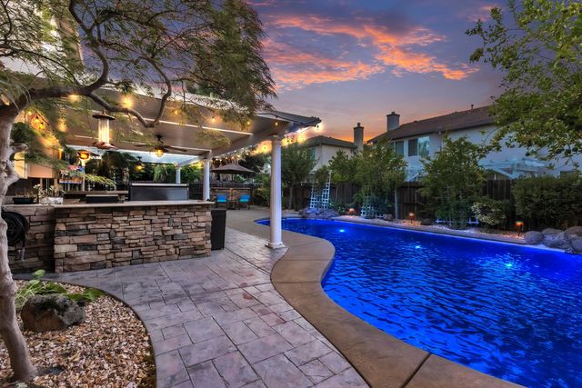 140 Lyman, Sacramento, CA 95835