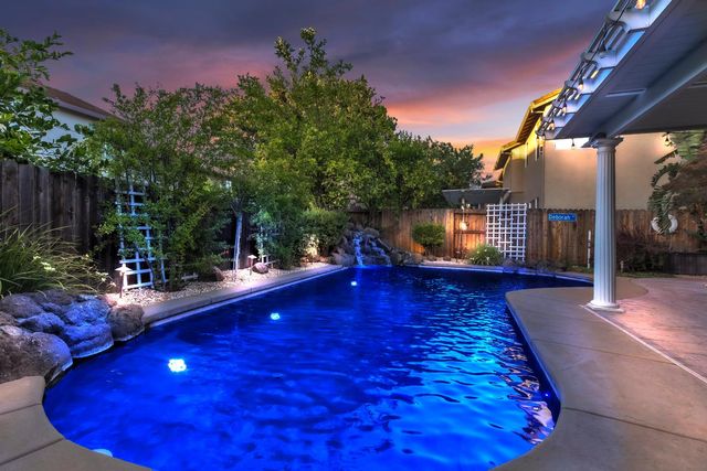 140 Lyman, Sacramento, CA 95835