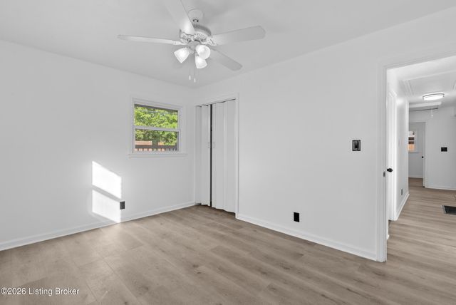 3722 Rouge Way, Louisville, KY 40218