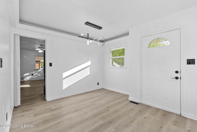 3722 Rouge Way, Louisville, KY 40218