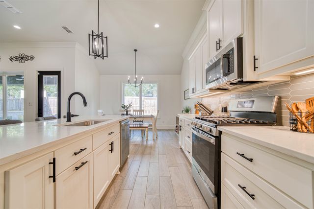 2904 Lismore, Longview, TX 75605