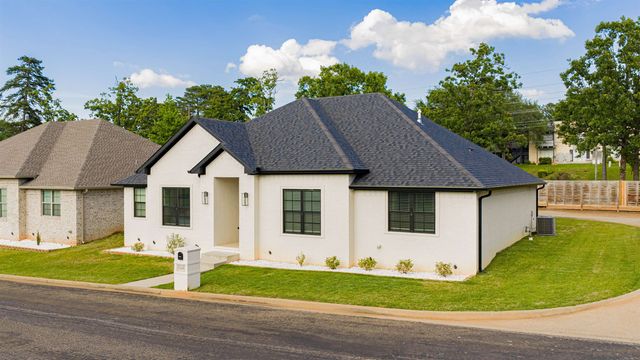2904 Lismore, Longview, TX 75605
