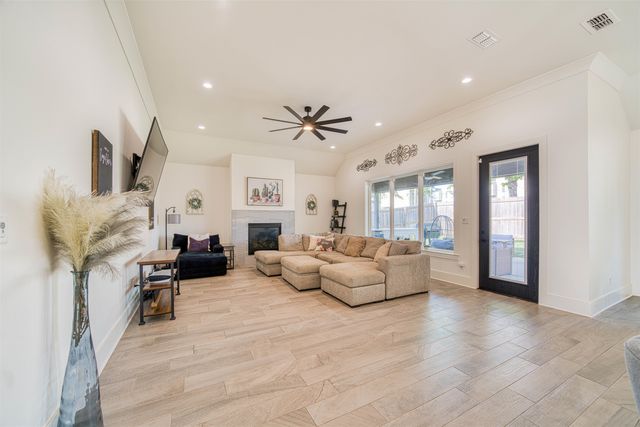 2904 Lismore, Longview, TX 75605