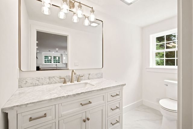 358 East St, Carlisle, MA 01741