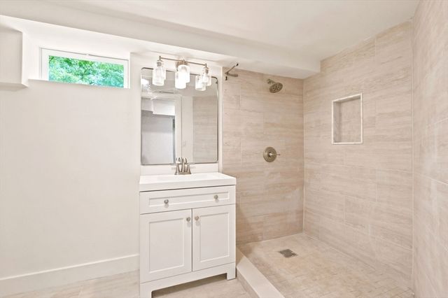 358 East St, Carlisle, MA 01741