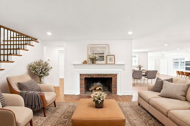 358 East St, Carlisle, MA 01741