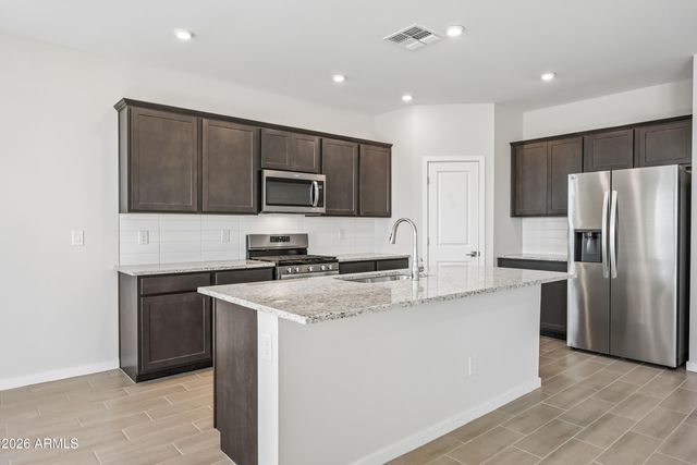 5887 E SIDEOATS Way, San Tan Valley, AZ 85144