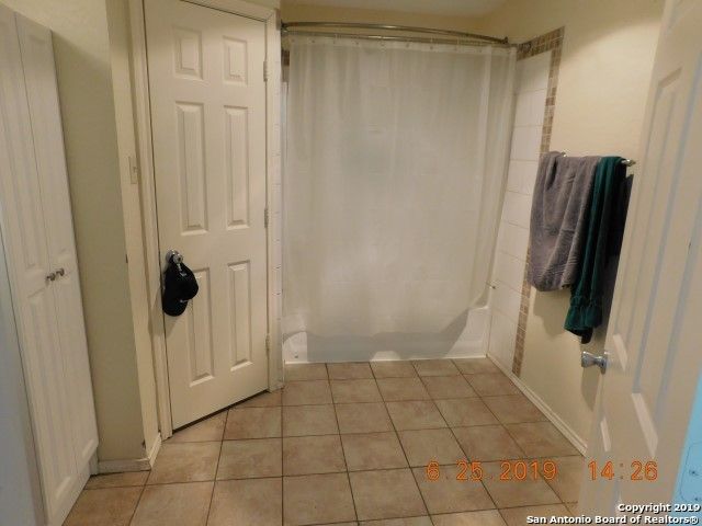 10207 Canton Field, San Antonio, TX 78245