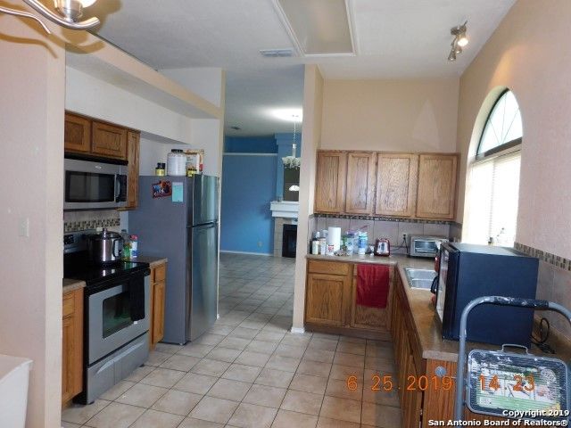 10207 Canton Field, San Antonio, TX 78245