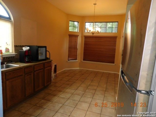 10207 Canton Field, San Antonio, TX 78245