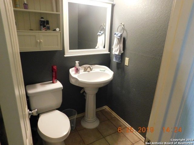 10207 Canton Field, San Antonio, TX 78245