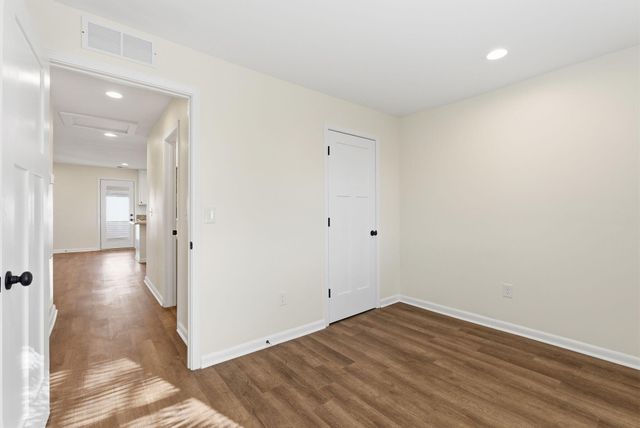 99 Orchard Street, Crab Orchard, KY 40419