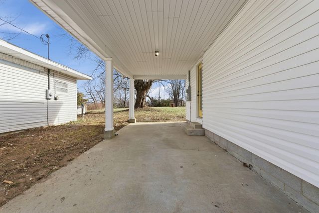 99 Orchard Street, Crab Orchard, KY 40419