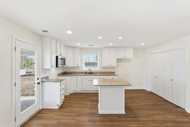 99 Orchard Street, Crab Orchard, KY 40419