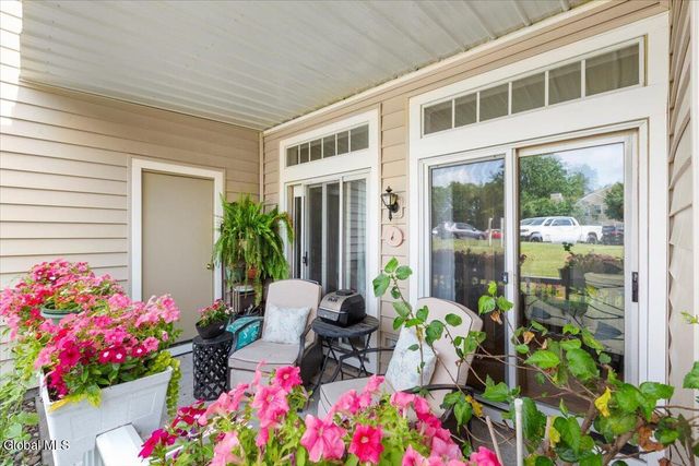 1512 Hampton Place Boulevard, Troy, NY 12180
