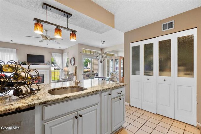 1512 Hampton Place Boulevard, Troy, NY 12180