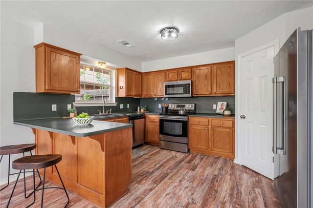 3988 Windfree Drive, College Station, TX 77845