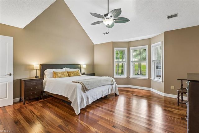 119 E Wedgwood DR, Yorktown, VA 23693