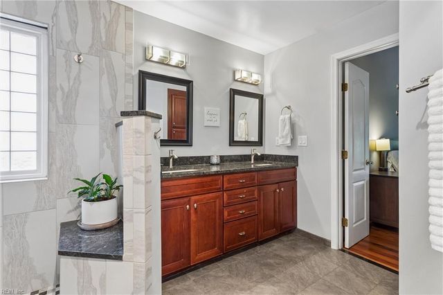 119 E Wedgwood DR, Yorktown, VA 23693