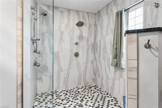 119 E Wedgwood DR, Yorktown, VA 23693