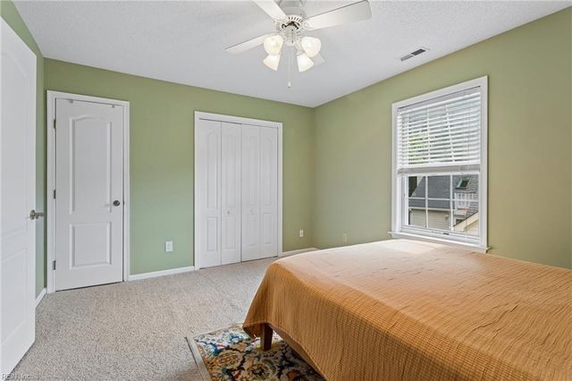 119 E Wedgwood DR, Yorktown, VA 23693