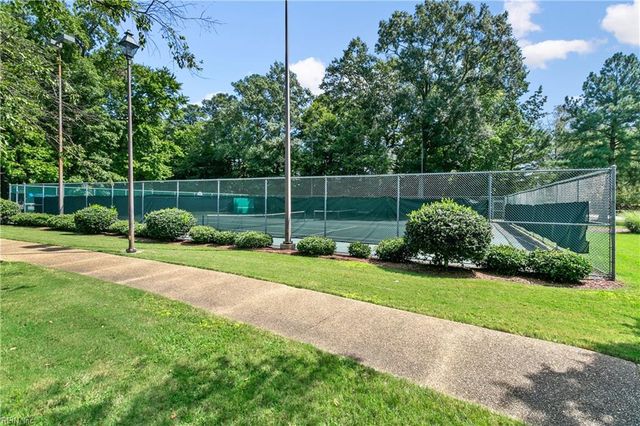 119 E Wedgwood DR, Yorktown, VA 23693