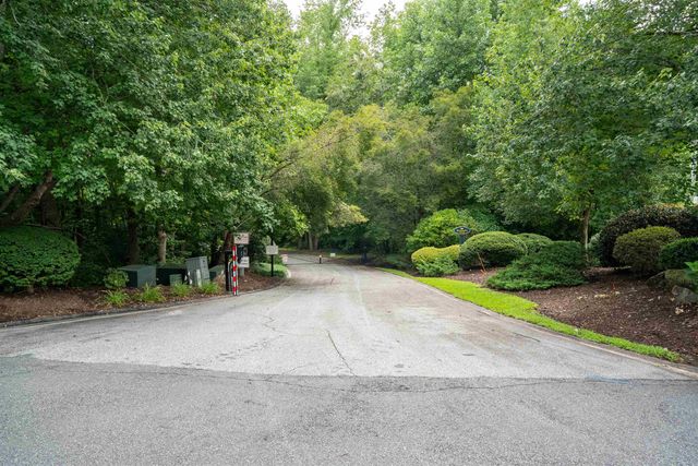 12 Queensmoor Road, Travelers Rest, SC 29690